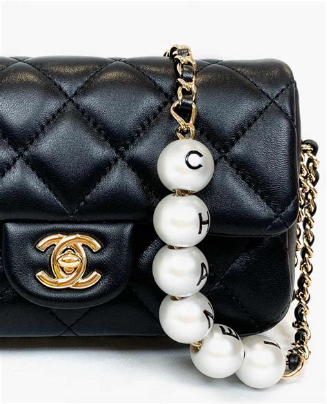 chanel small bag with chain